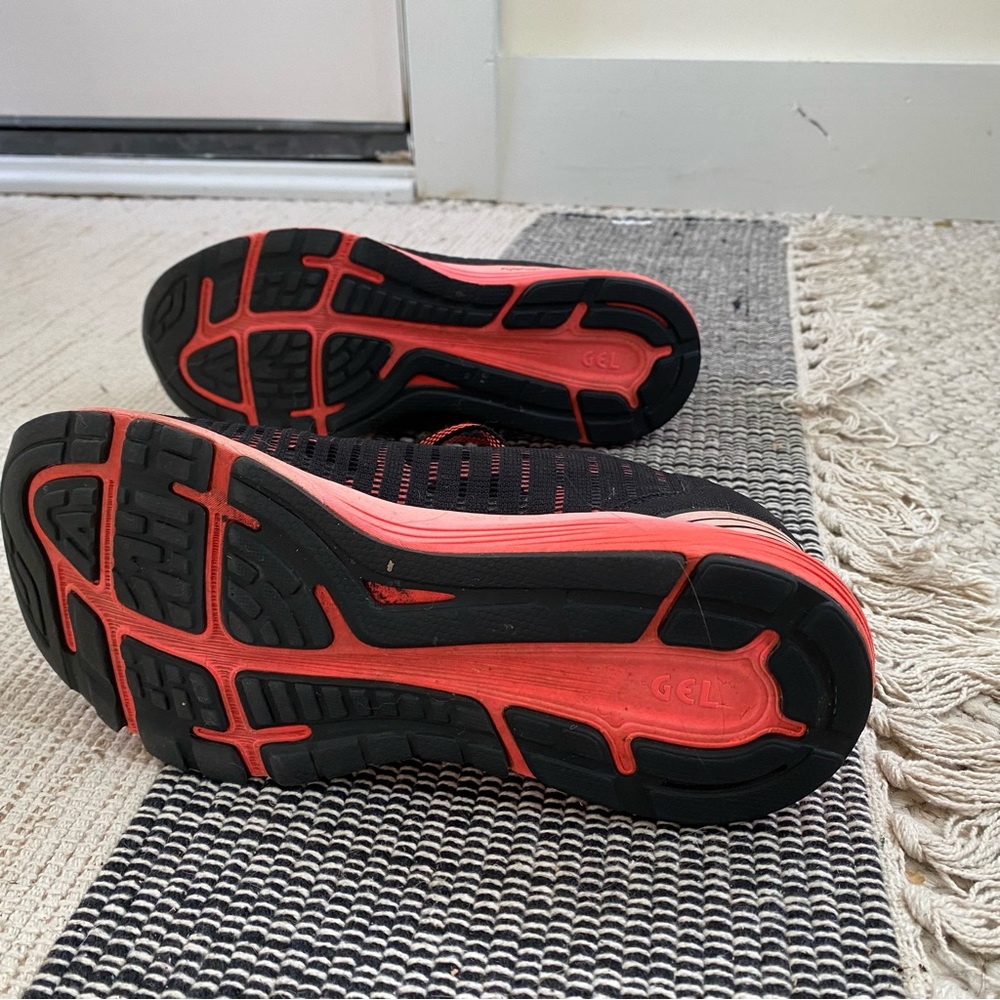 Running shoes - Picture 4 of 4